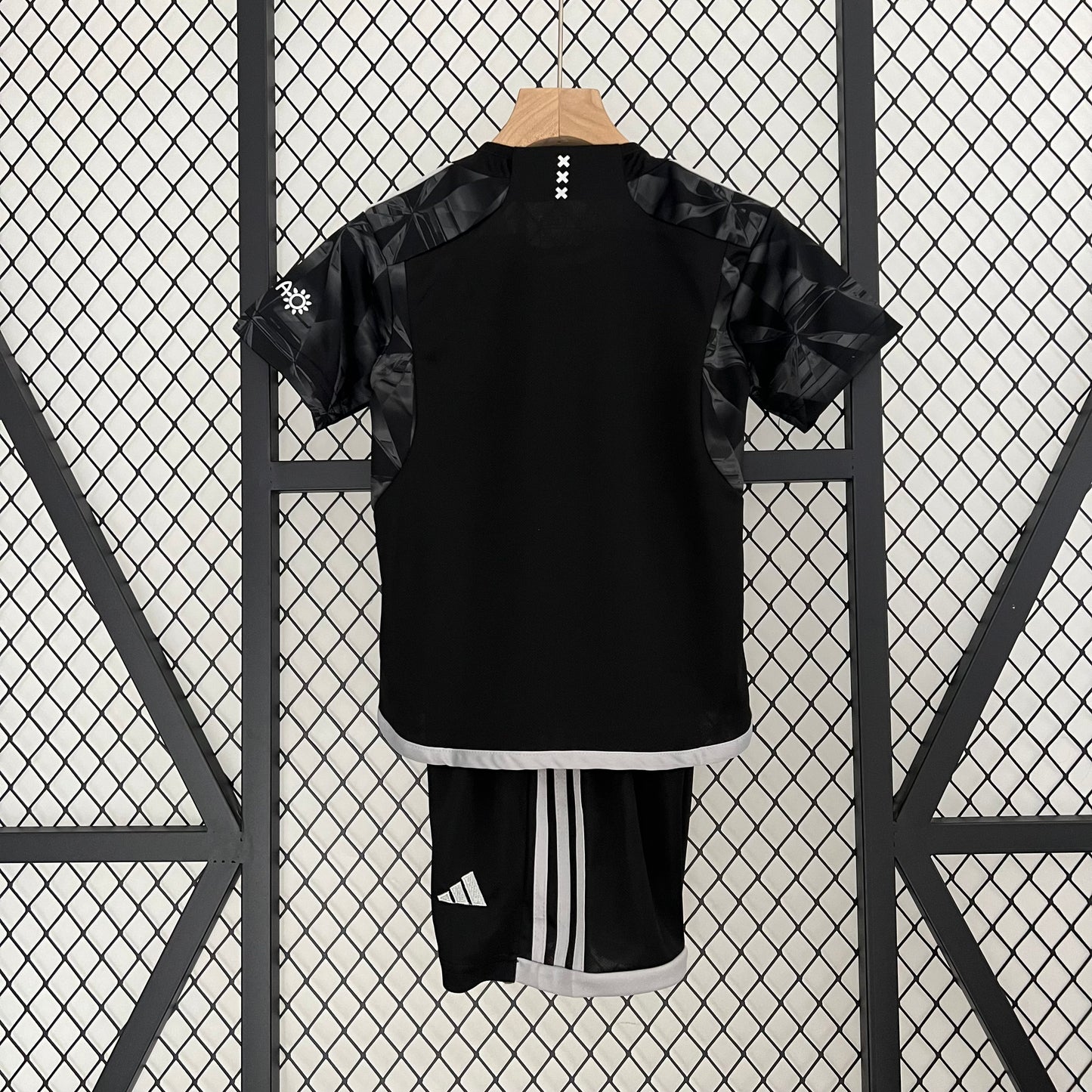 Kit Infantil Ajax 2 23/24