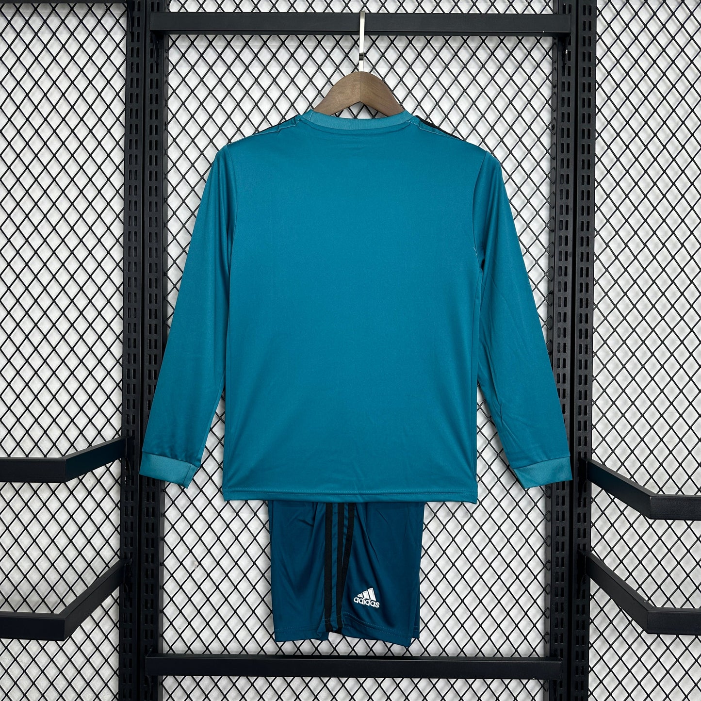 Kit Infantil Real madrid reserva Manga longa 17/18 - Versão Retrô