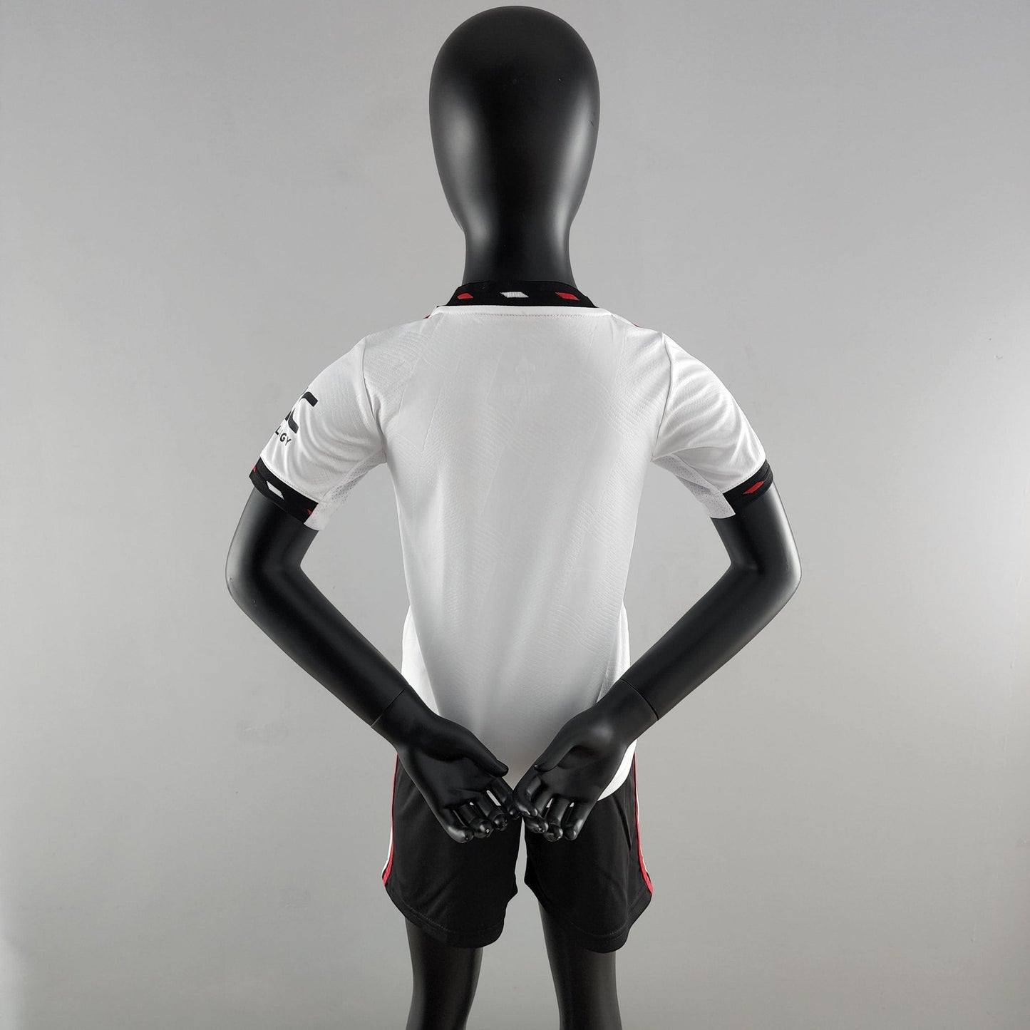 Kit Infantil Manchester United Reserva 22/23 - Boutique do Boleiro