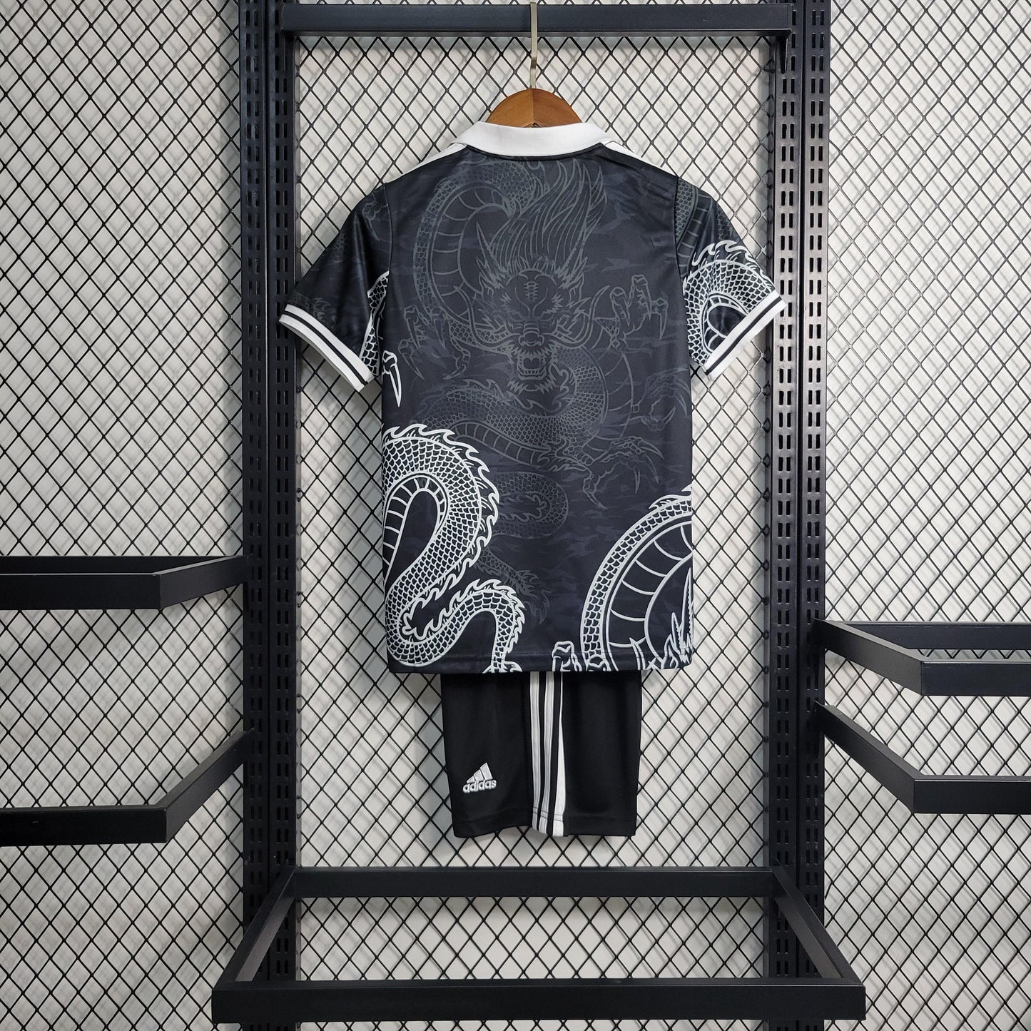 Kit Infantil Real Madrid Edição Especial Black 23/24 - Boutique do Boleiro