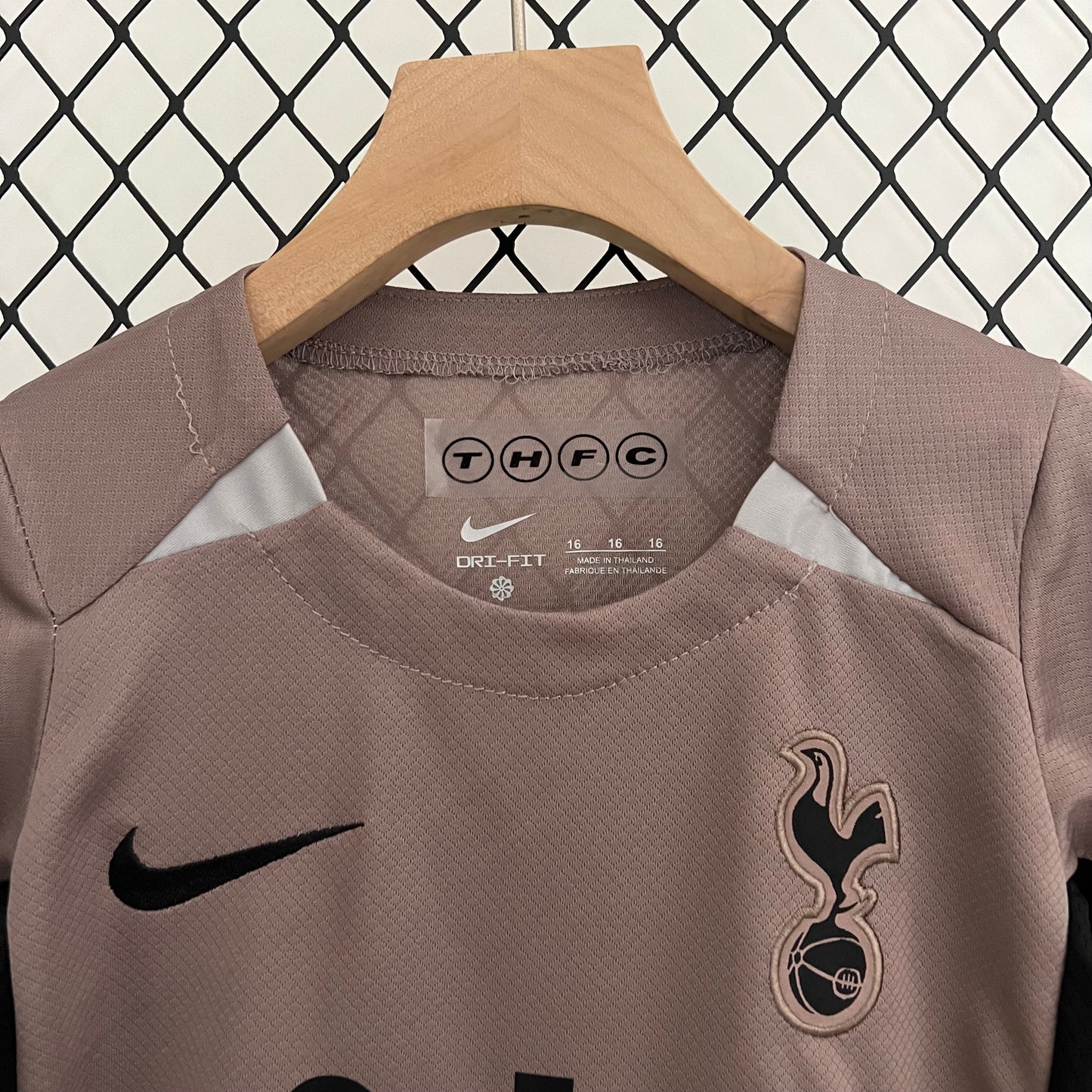 Kit Infantil Tottenham 3 23/24