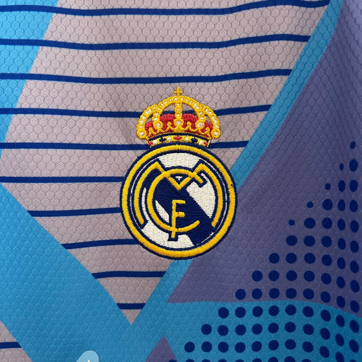 Camisa Real Madrid Goleiro azul 24/25 - Versão Torcedor