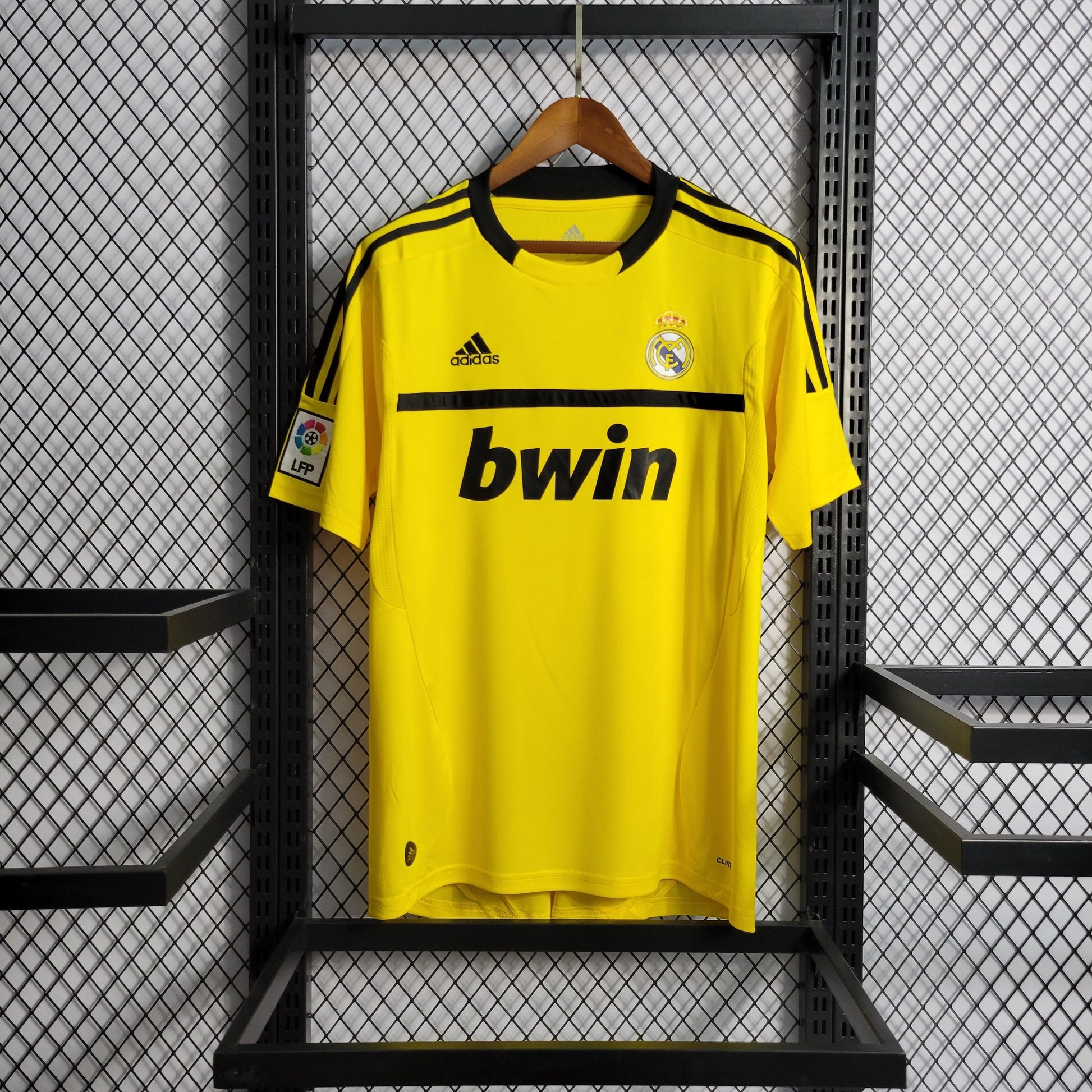 Camisa Real Madrid Goleiro Amarela 11/12 - Versão Retro - Boutique do Boleiro