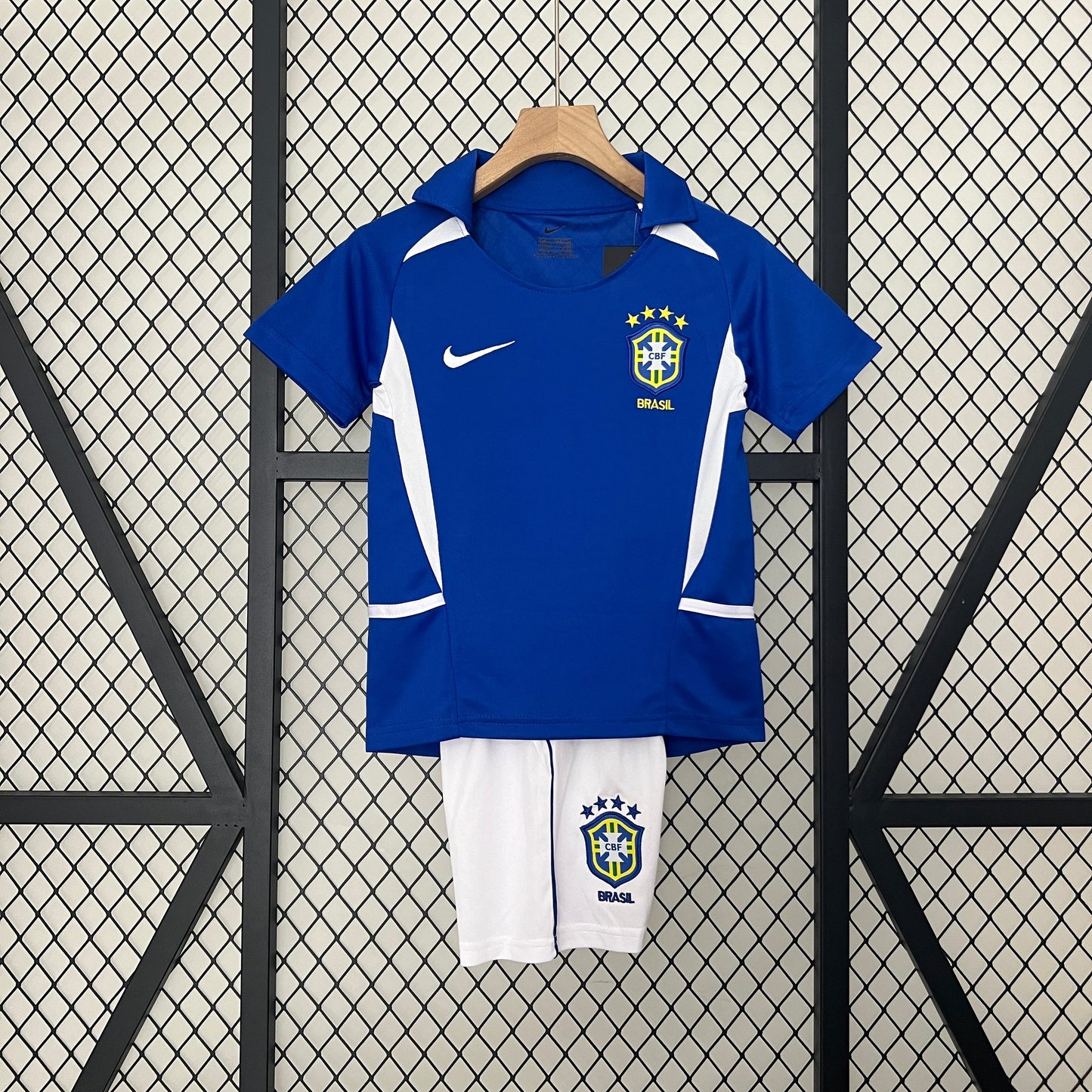 Kit Infantil Seleção Reserva 2002 - Versão retro