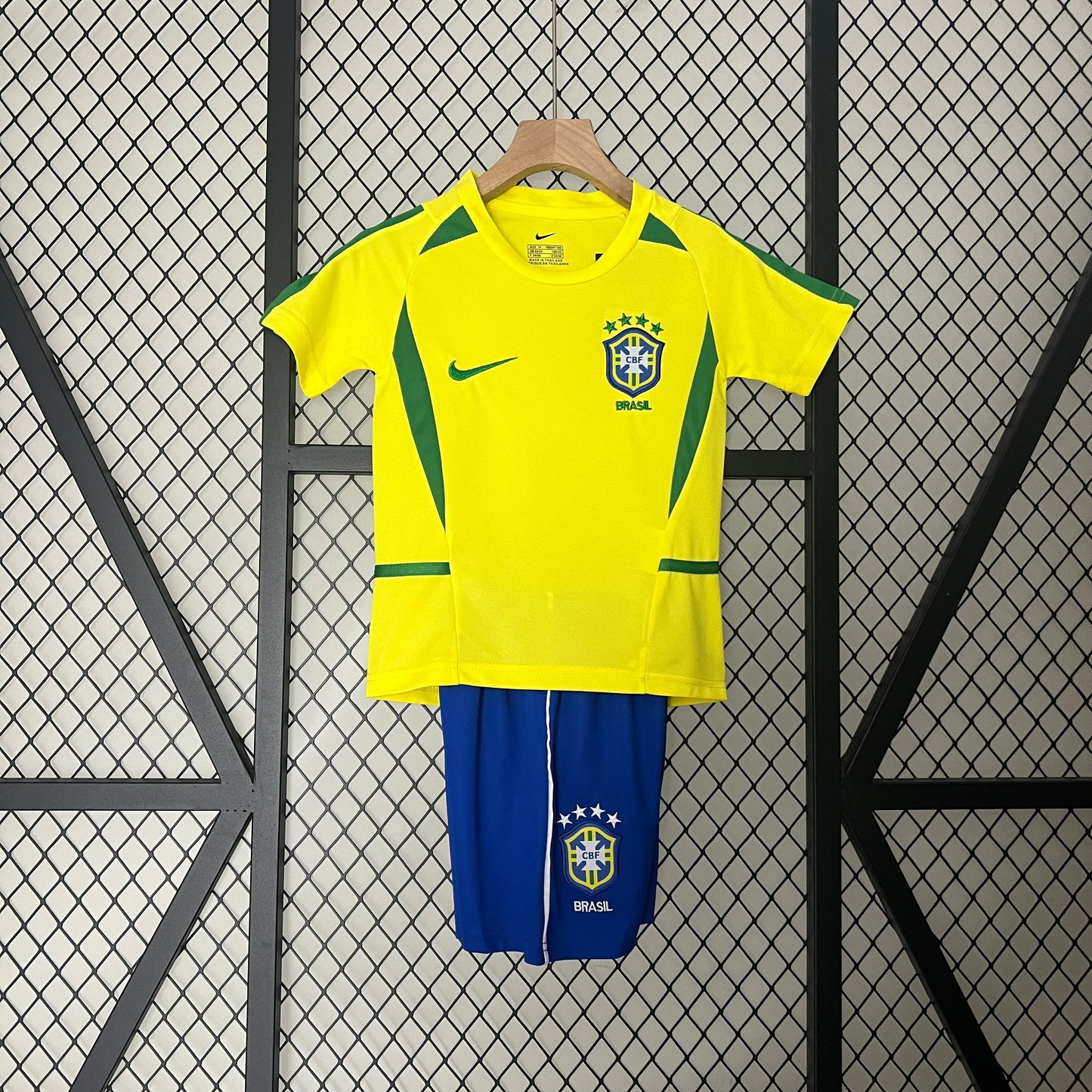 Kit Infantil Seleção Titular 2002 - Versão retro