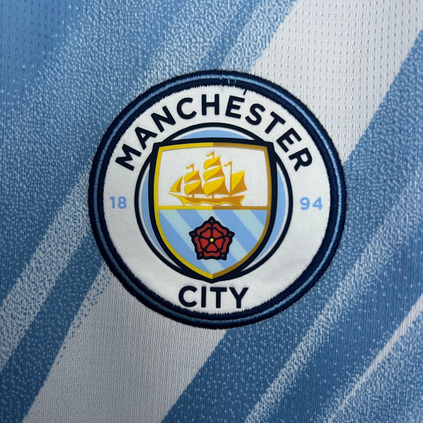 Camisa Manchester City Titular 25/26 - Versão Torcedor