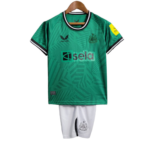 Kit Infantil NewCastle 2 23/24