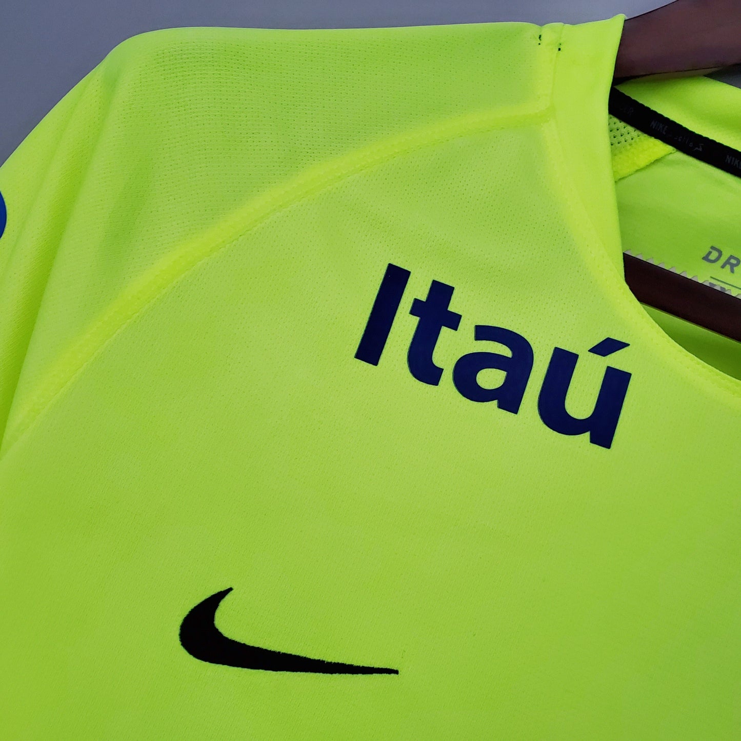 Camisa Seleção Treino 21/22- Versão Retro