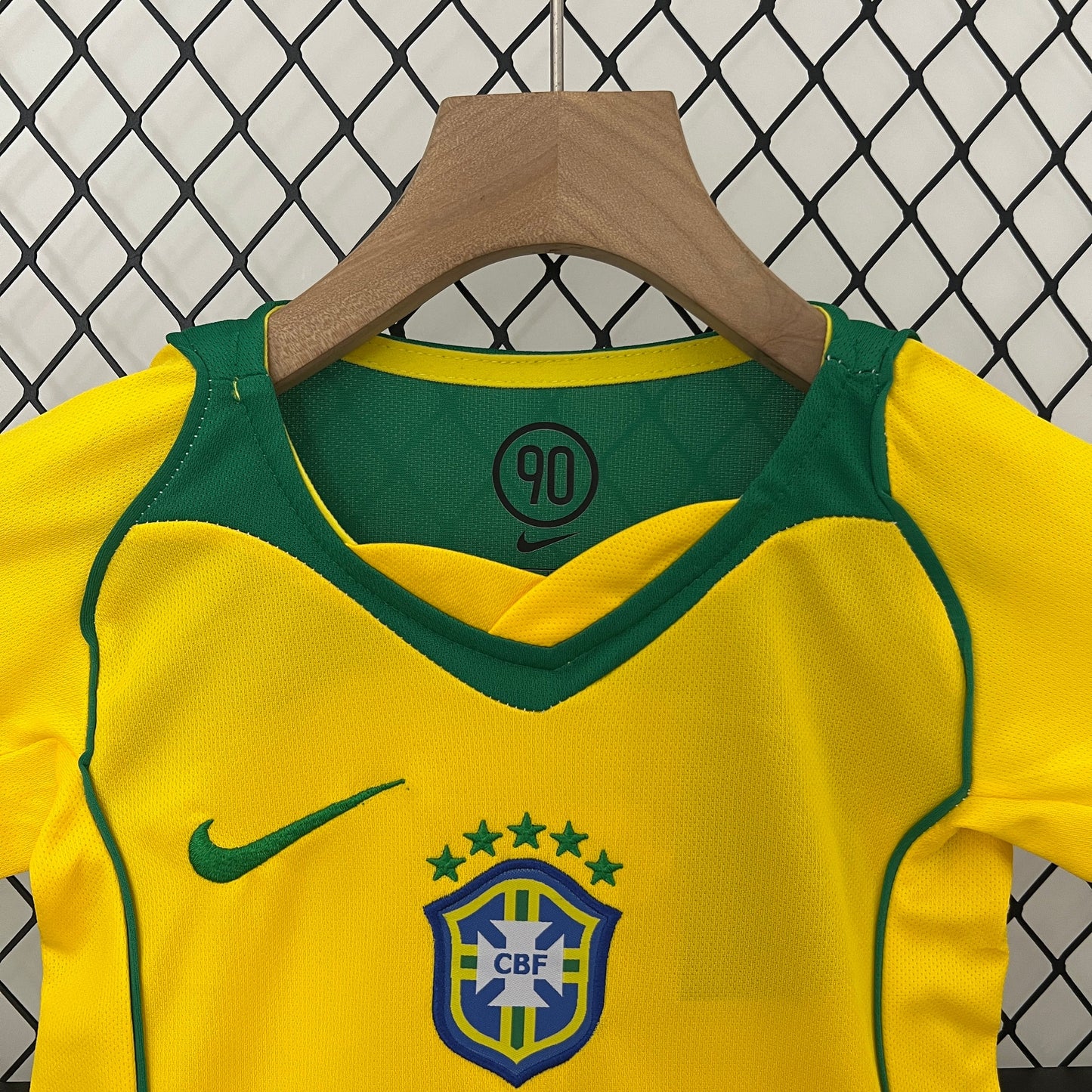 Kit Infantil Seleção Titular 2004 - Versão retro