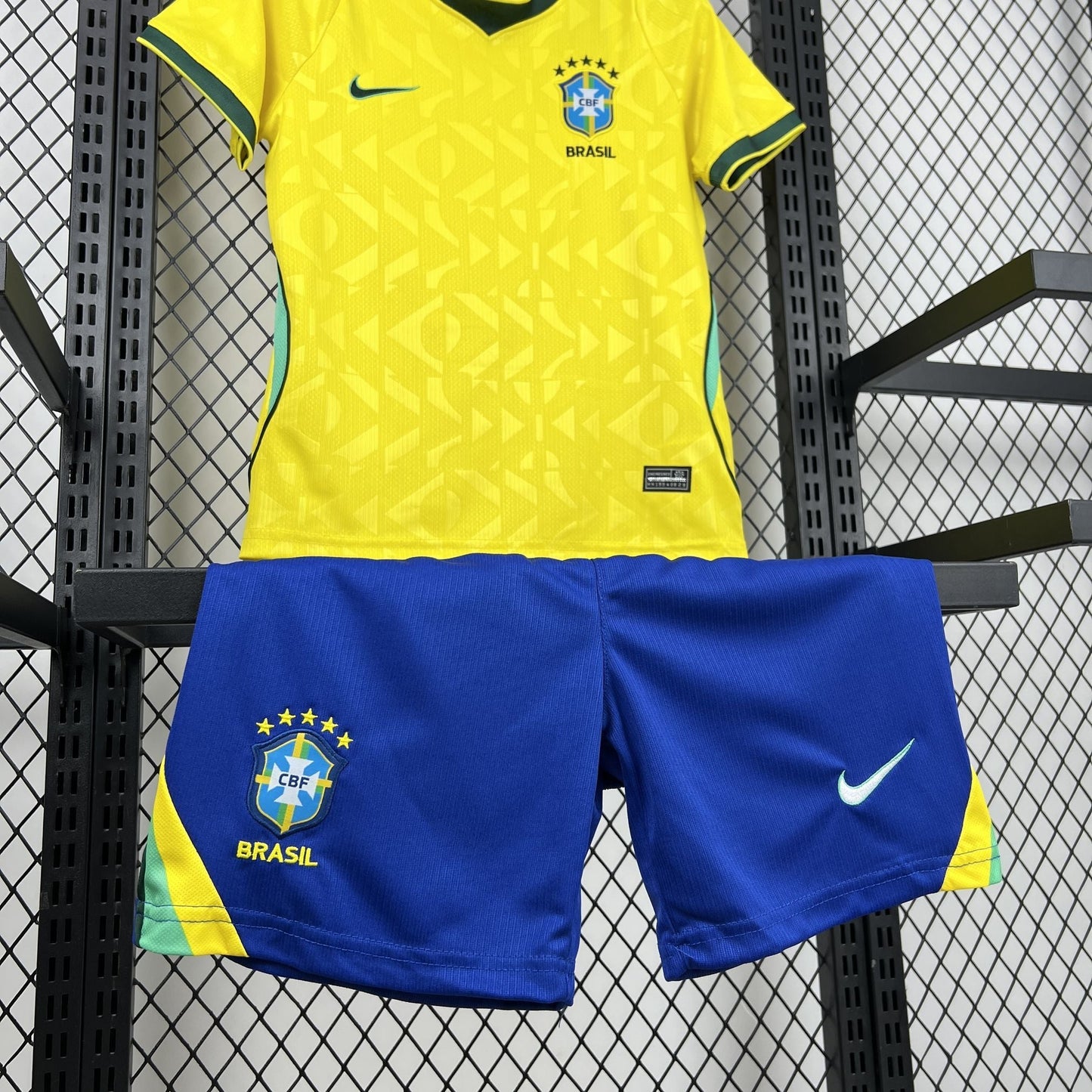 Kit Infantil Seleção Titular 26/27 - Copa do Mundo