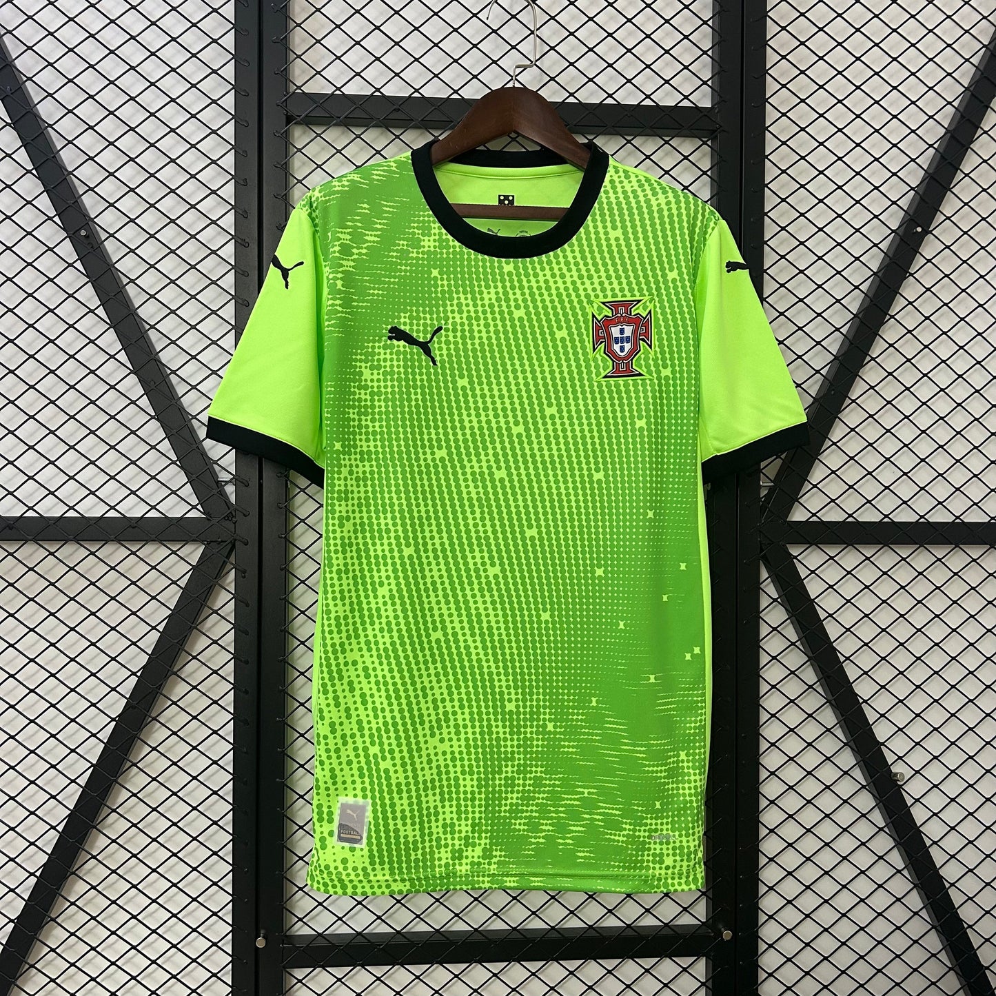 Camisa Portugal Goleiro Verde 25/26 - Versão Torcedor