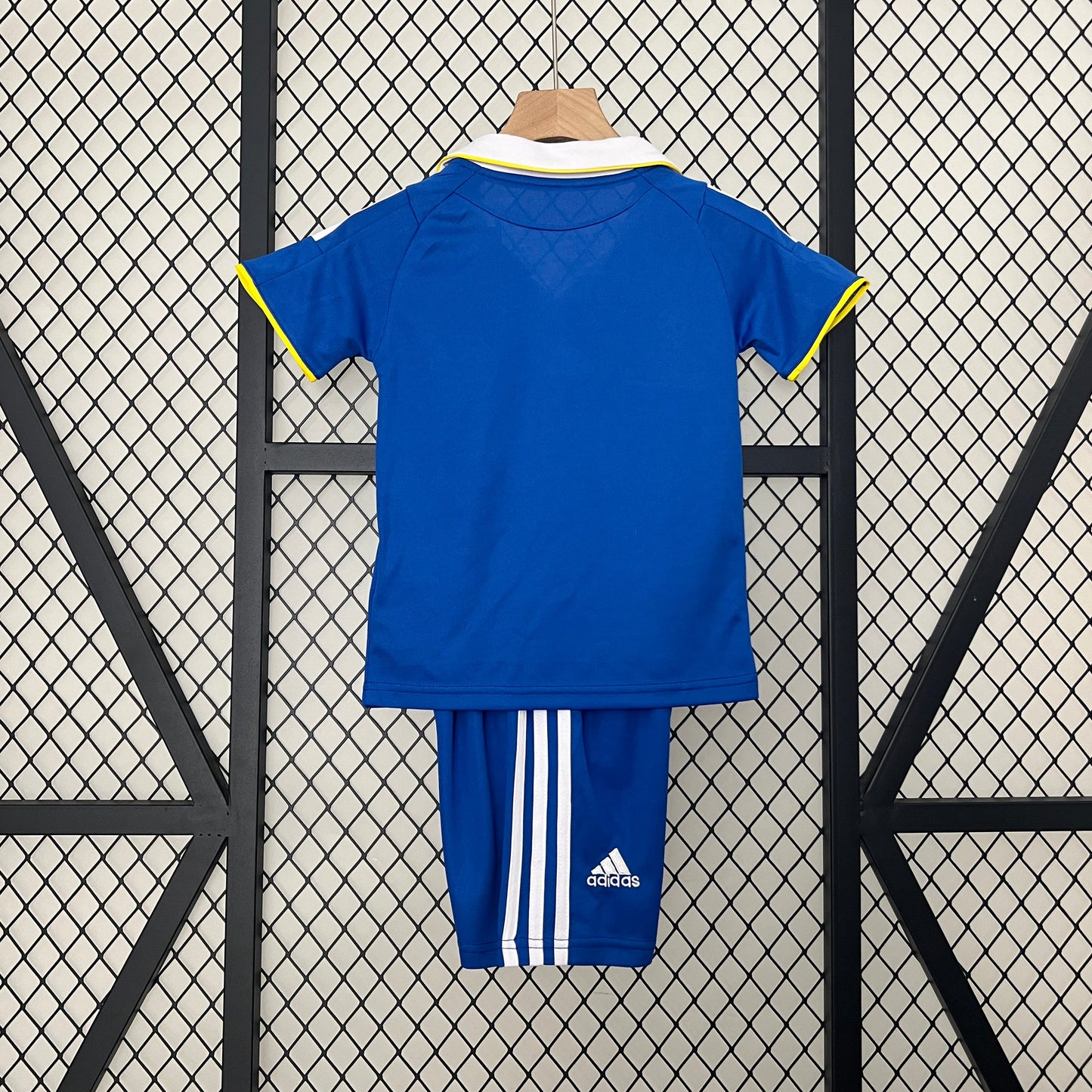 Kit Infantil Chelsea Titular Champions League 08/09 - Versão retro