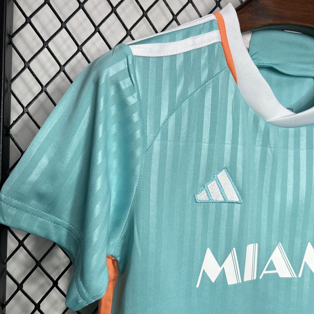Kit infantil Miami Reserva 3 24/25