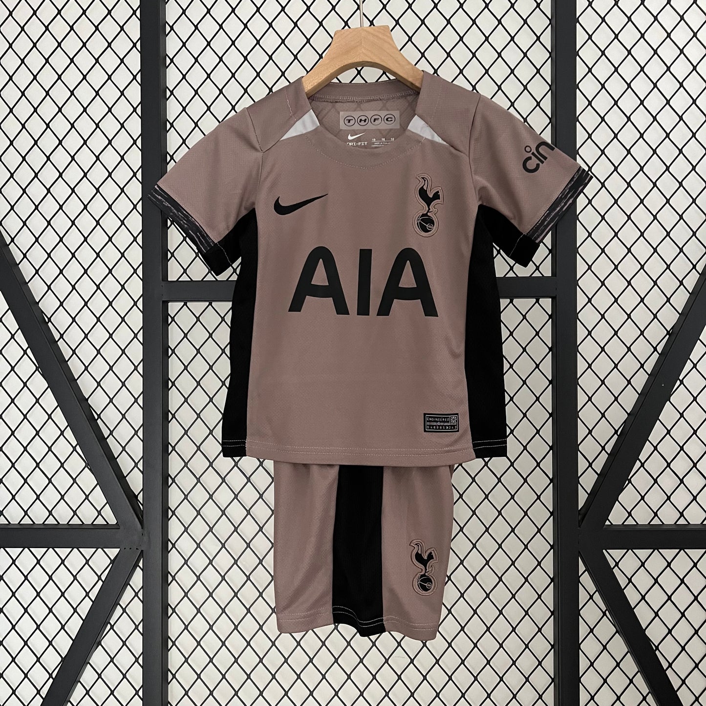 Kit Infantil Tottenham 3 23/24
