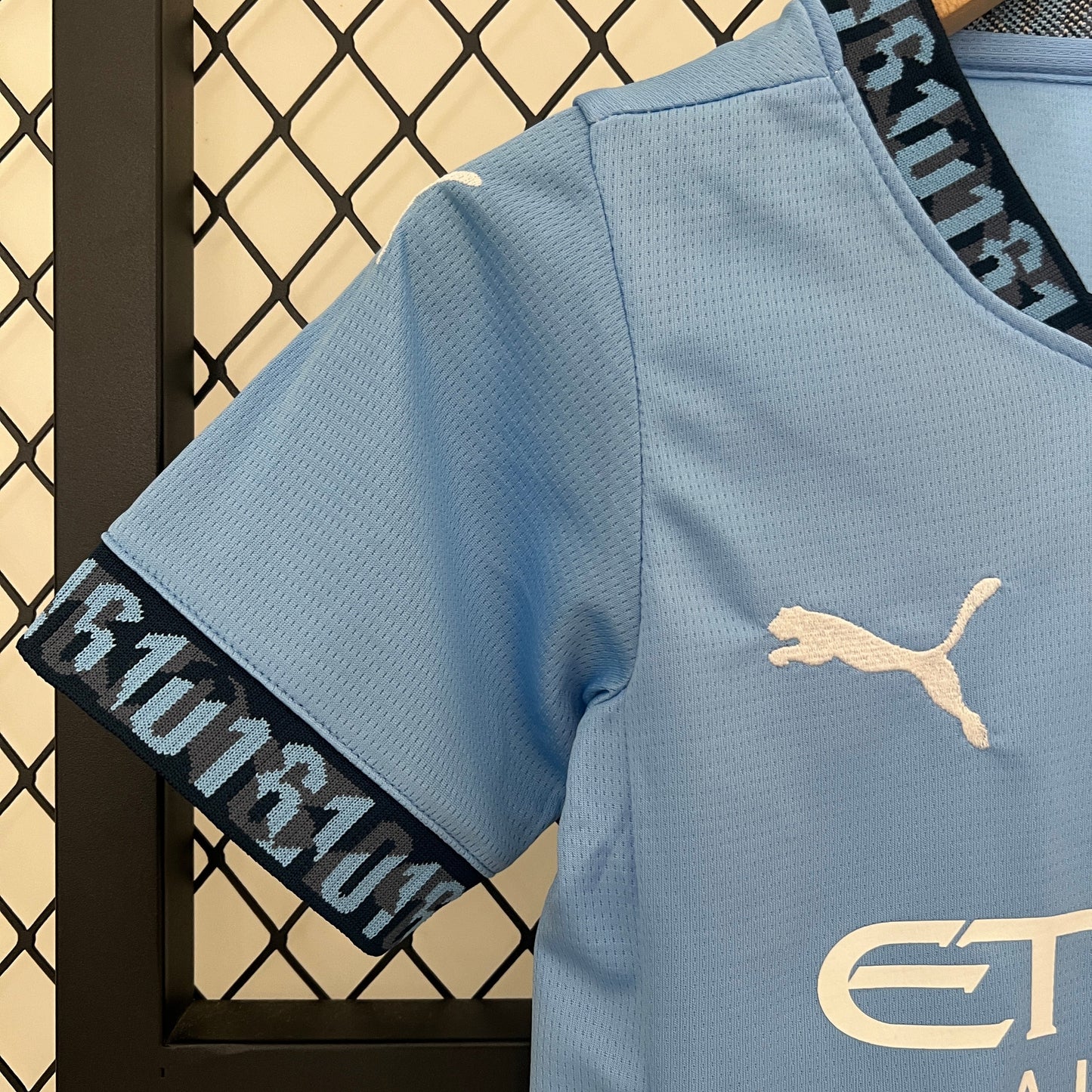 Kit Infantil Manchester City Titular 24/25