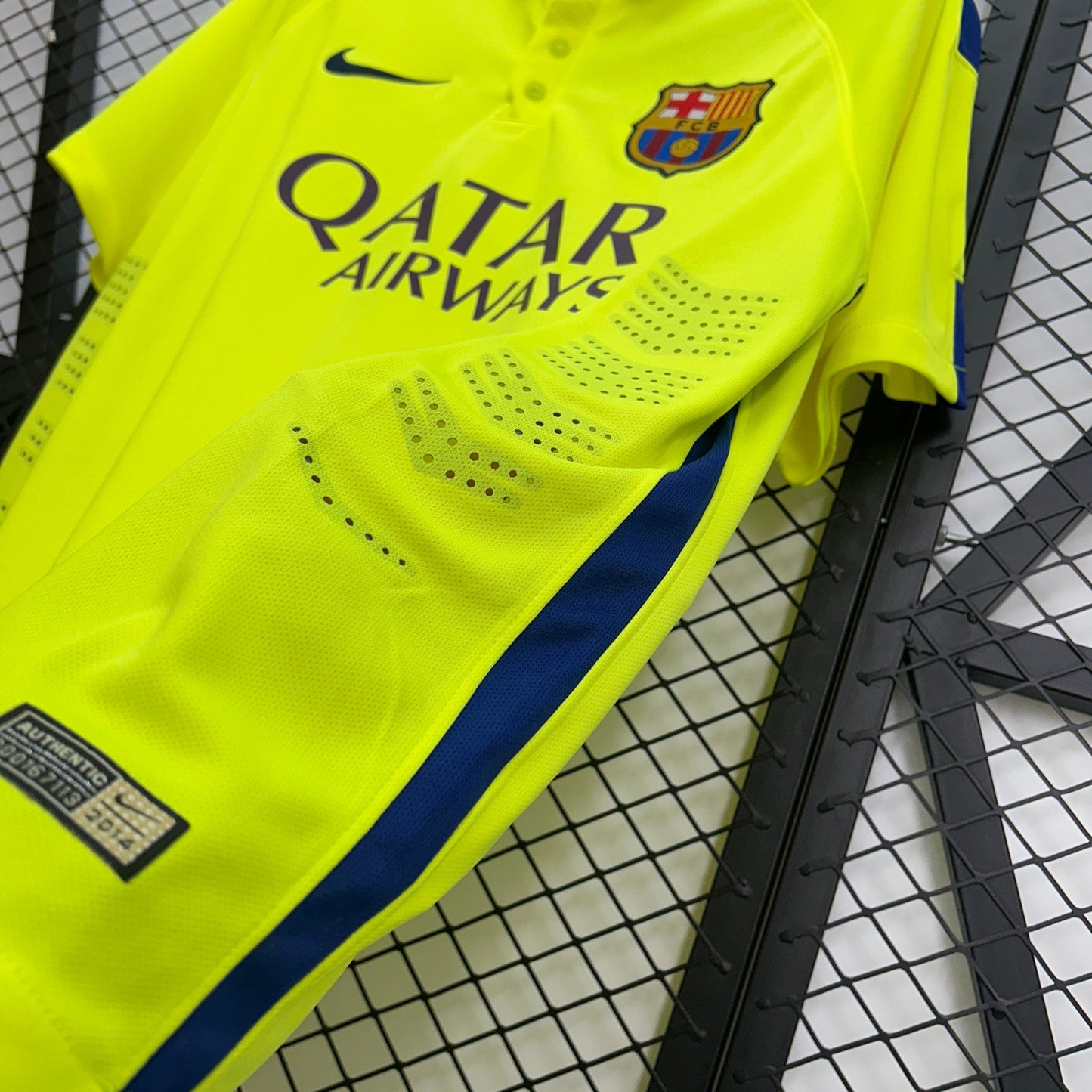Camisa Barcelona Reserva 3 14/15 - Versão Retro