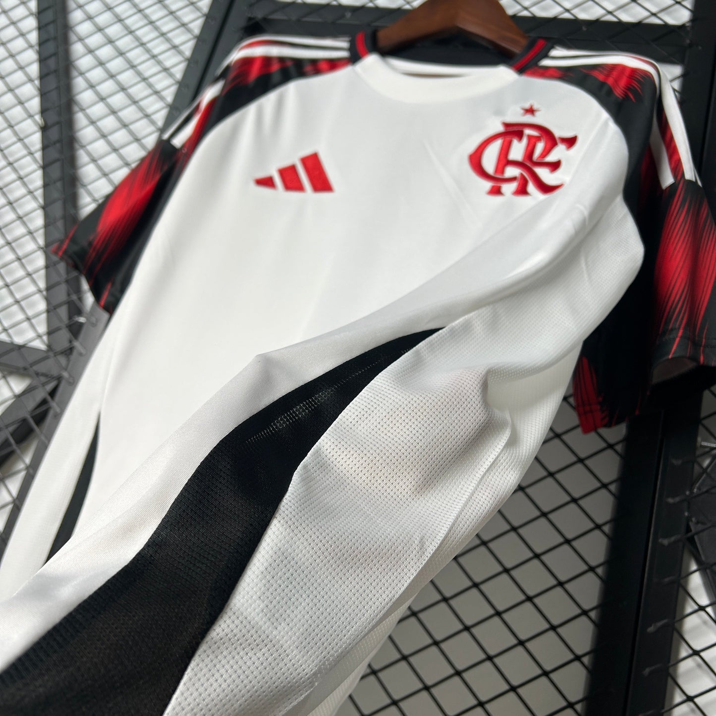 Camisa Flamengo Reserva 25/26 - Versão Torcedor