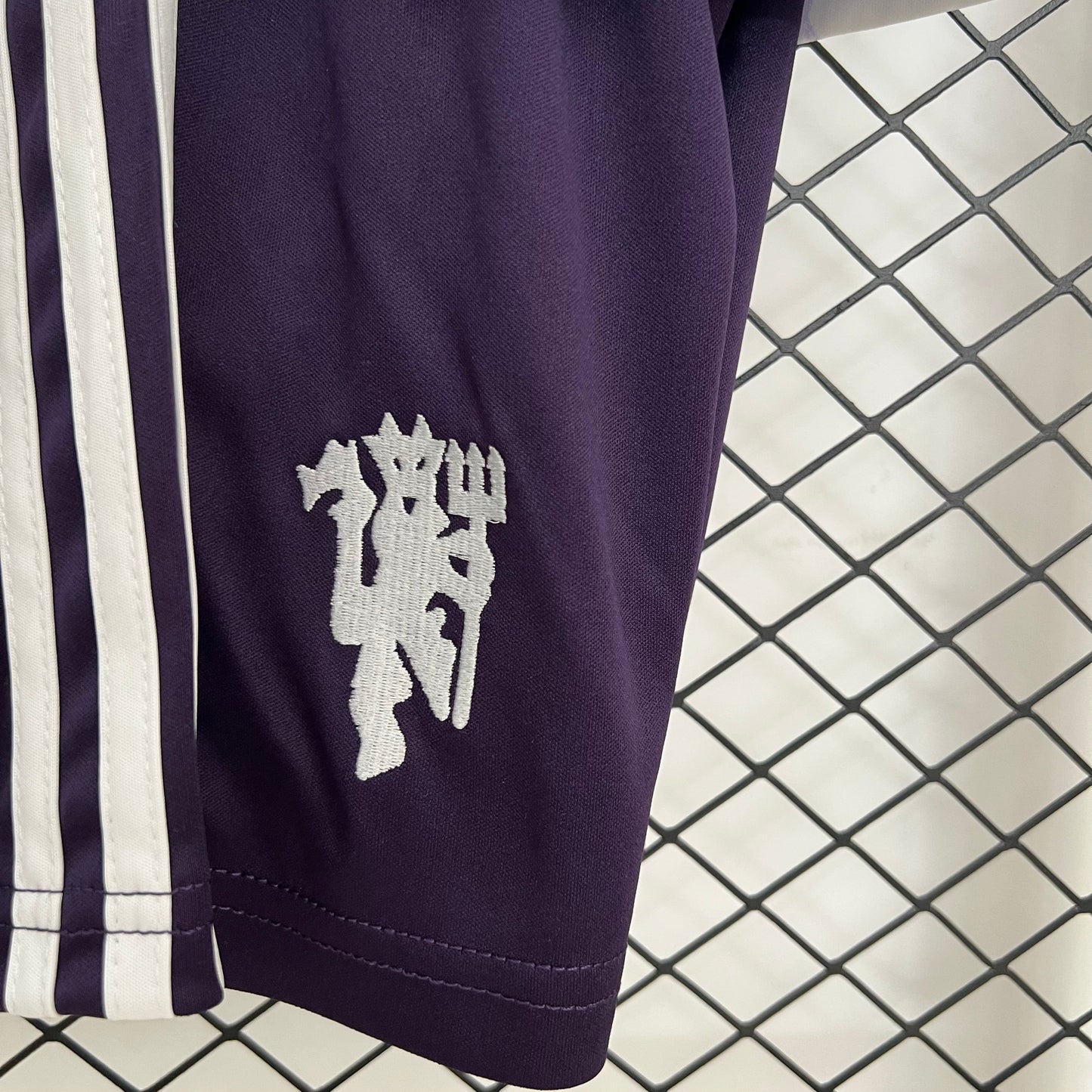 Kit Infantil Manchester United Reserva 25/26