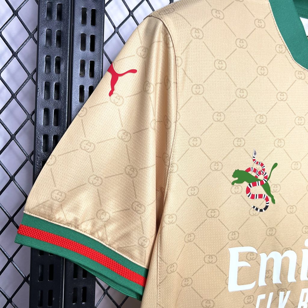 Camisa AC Milan Edição Especial Gucci 24/25 - Versão Torcedor
