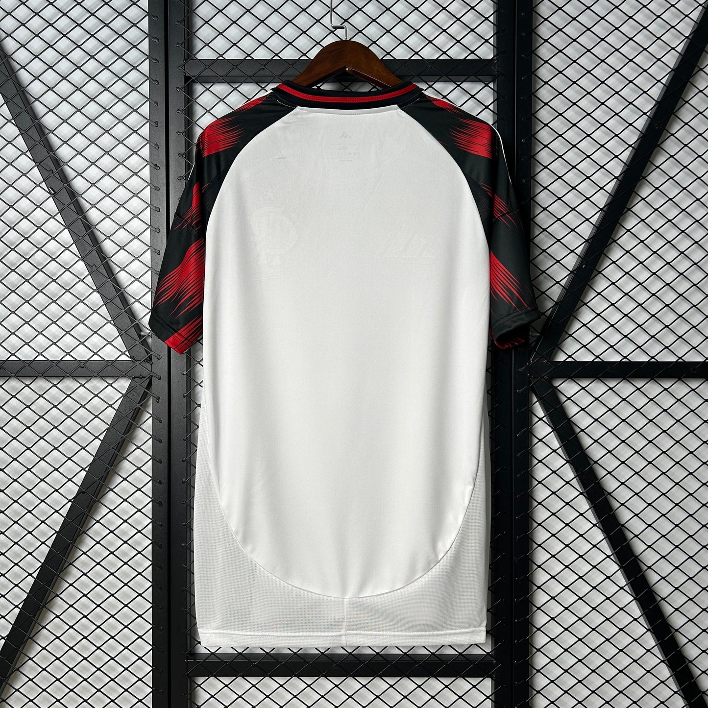 Camisa Flamengo Reserva 25/26 - Versão Torcedor