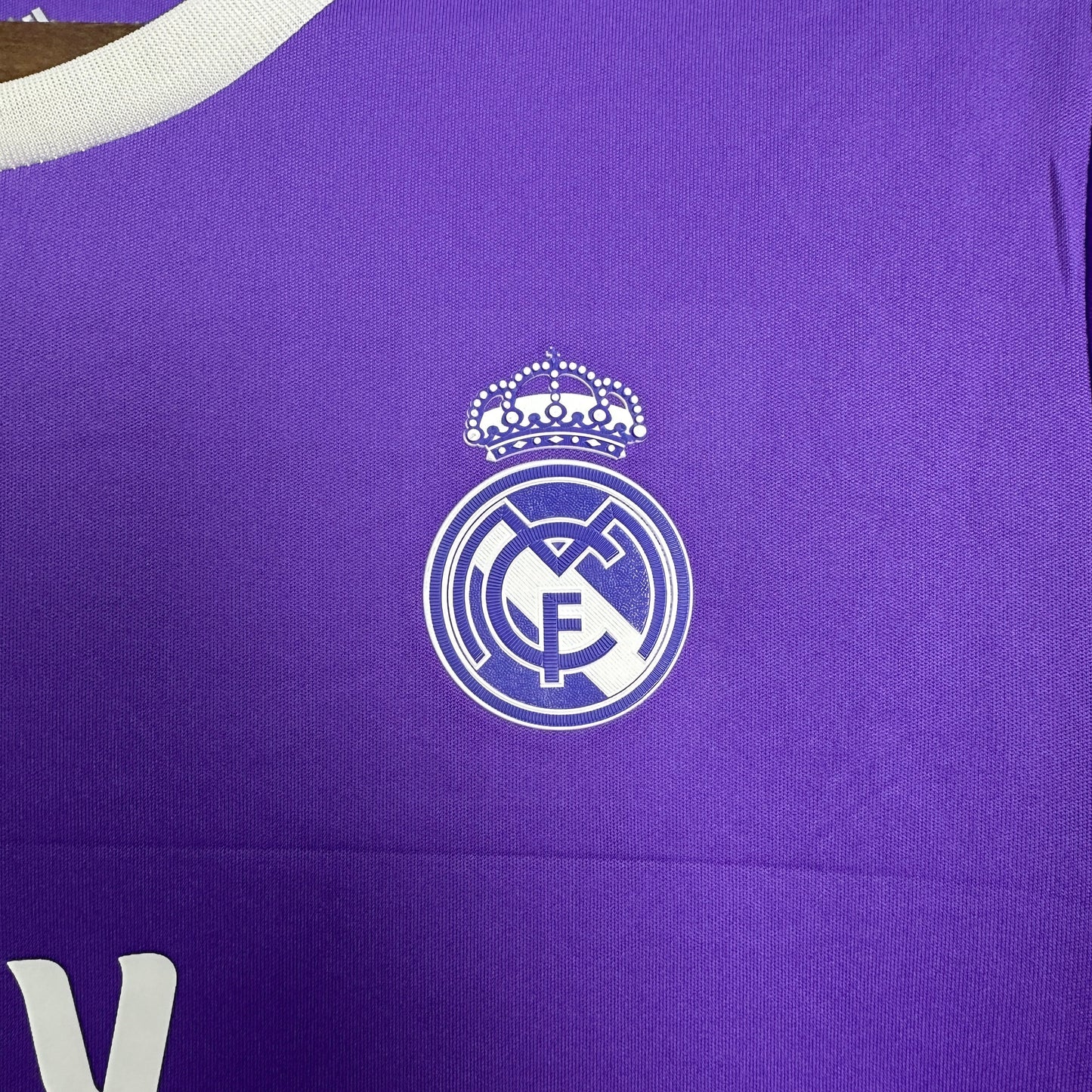 Kit Infantil Real madrid reserva Manga longa  16/17 - Versão Retrô