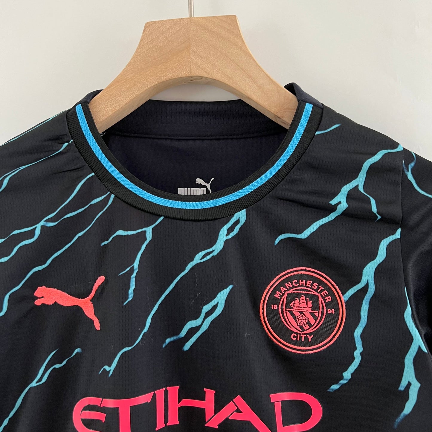 Kit Infantil Manchester City 3 Reserva 23/24