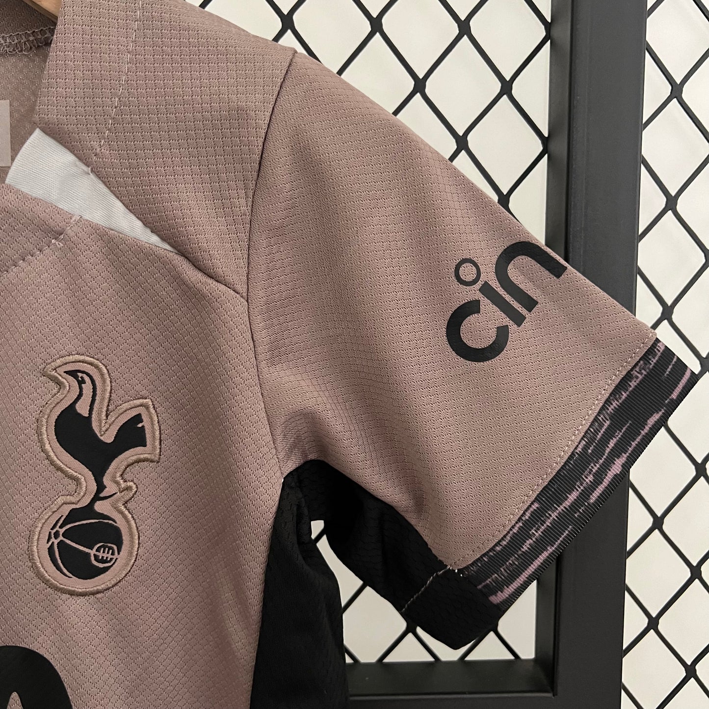 Kit Infantil Tottenham 3 23/24