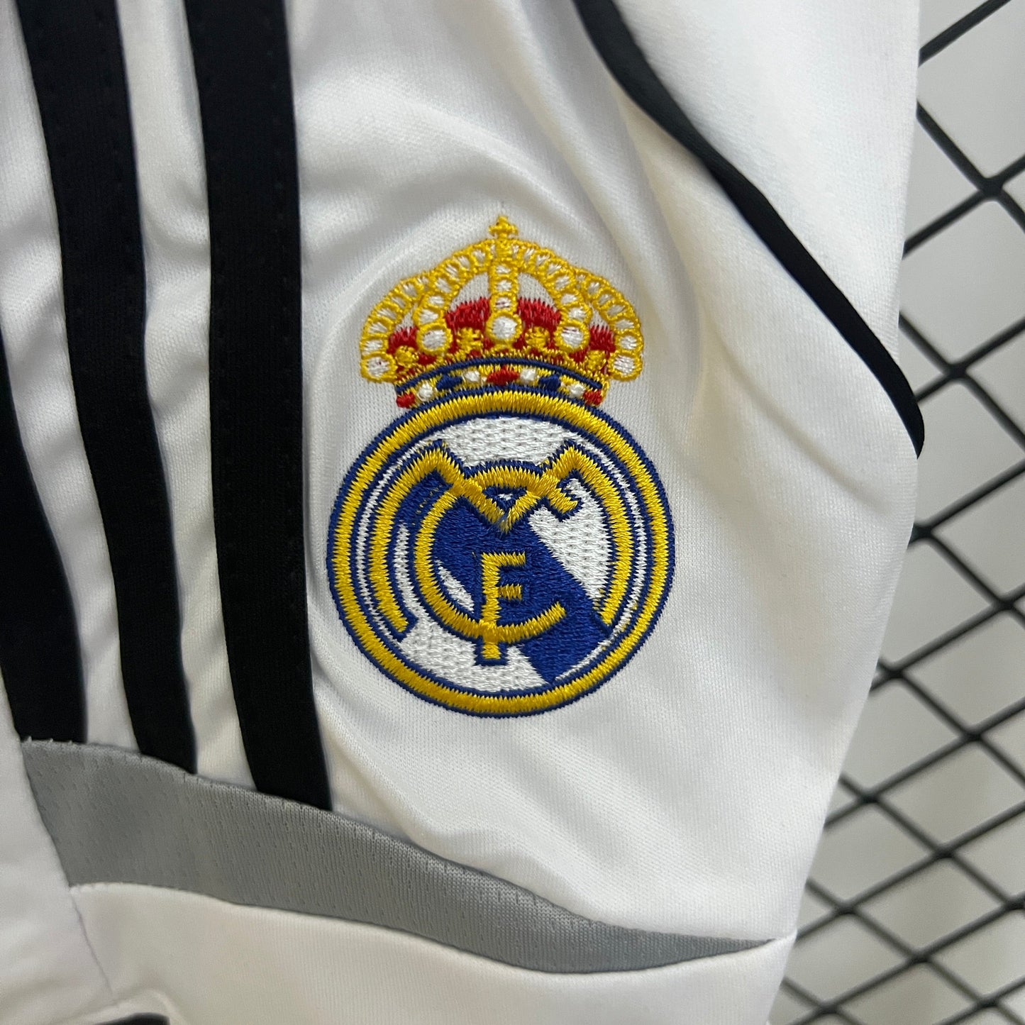 Kit Infantil Real madrid Titular 06/07 - Versão Retrô