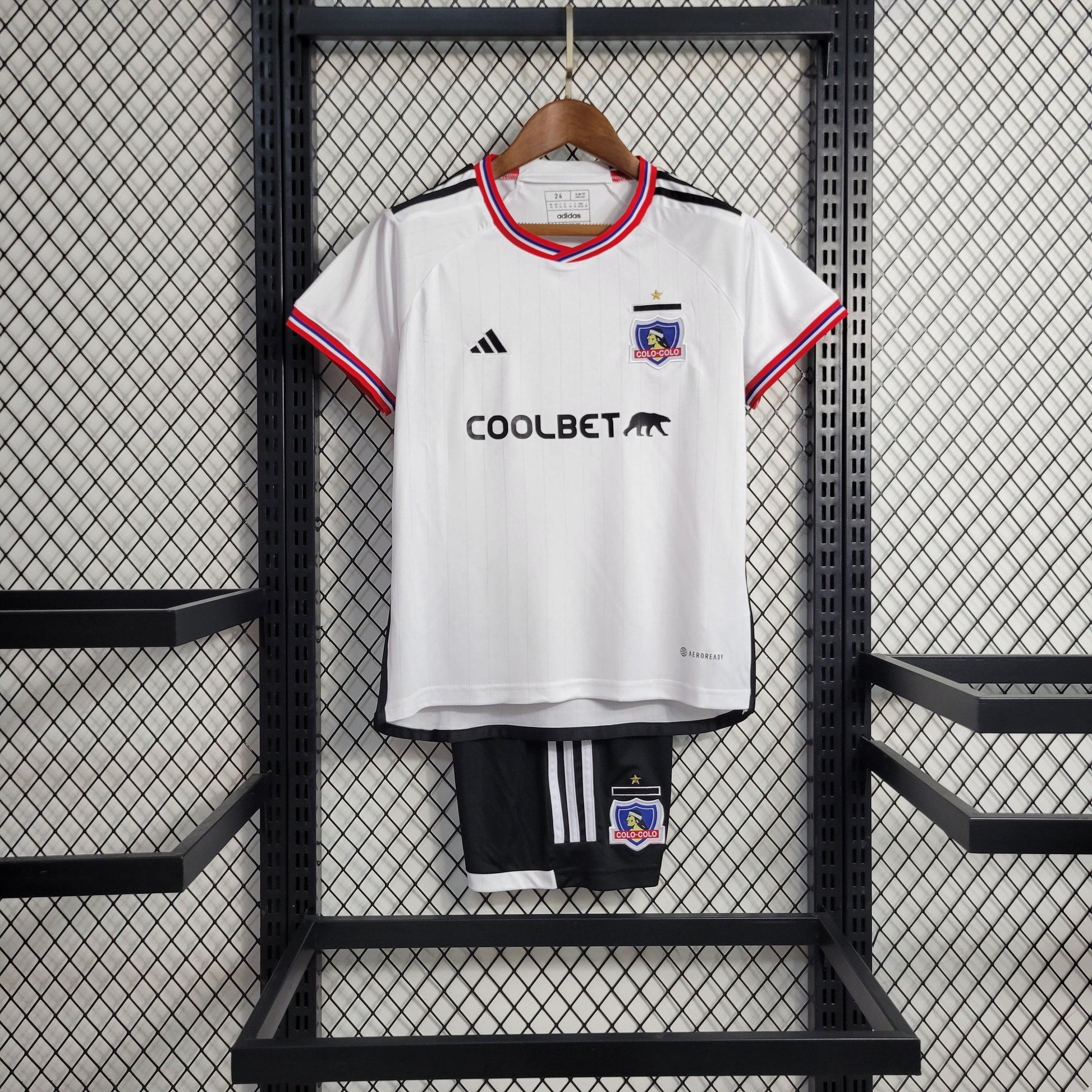 Kit Infantil Colo-Colo Titular 23/24 - Boutique do Boleiro