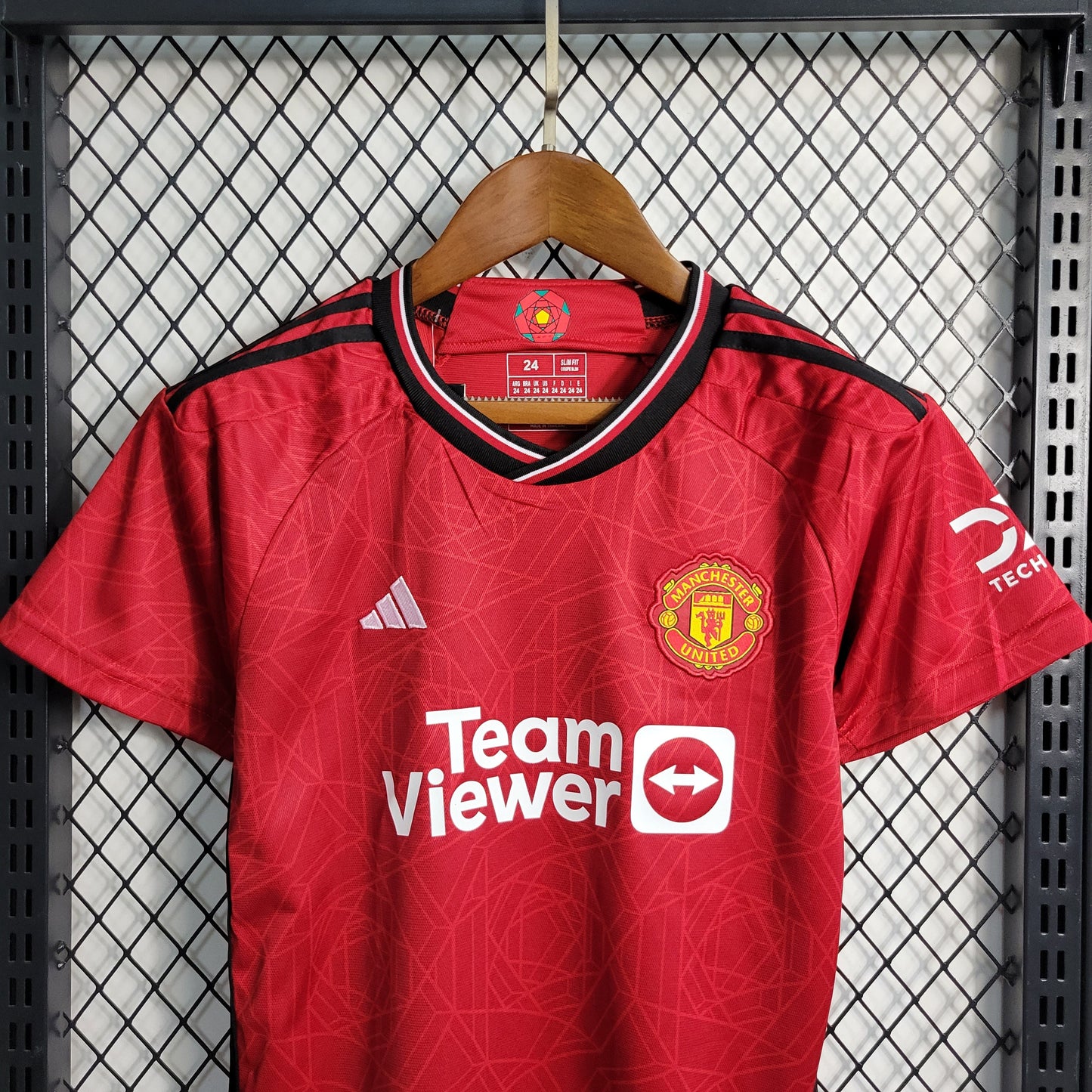 Kit Infantil Manchester United 23/24