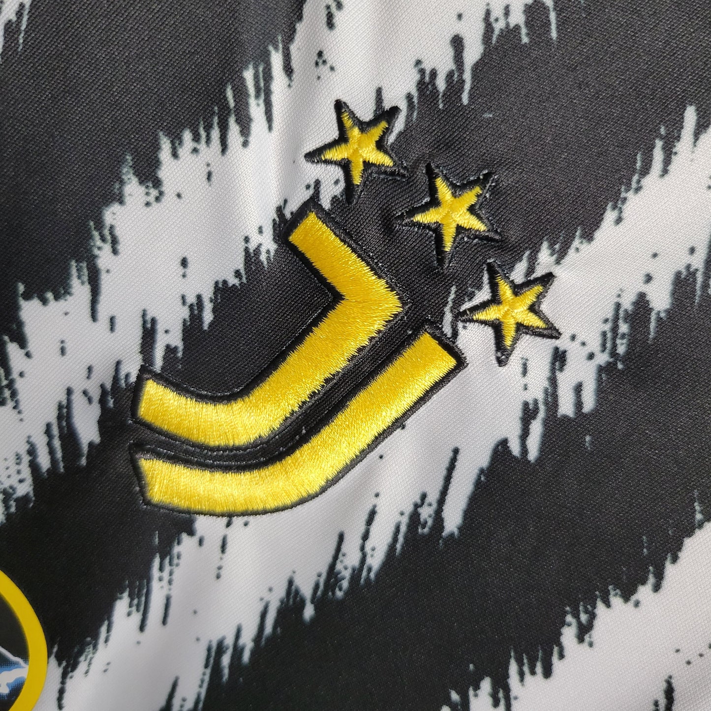 Kit Infantil Juventus  1  23/24