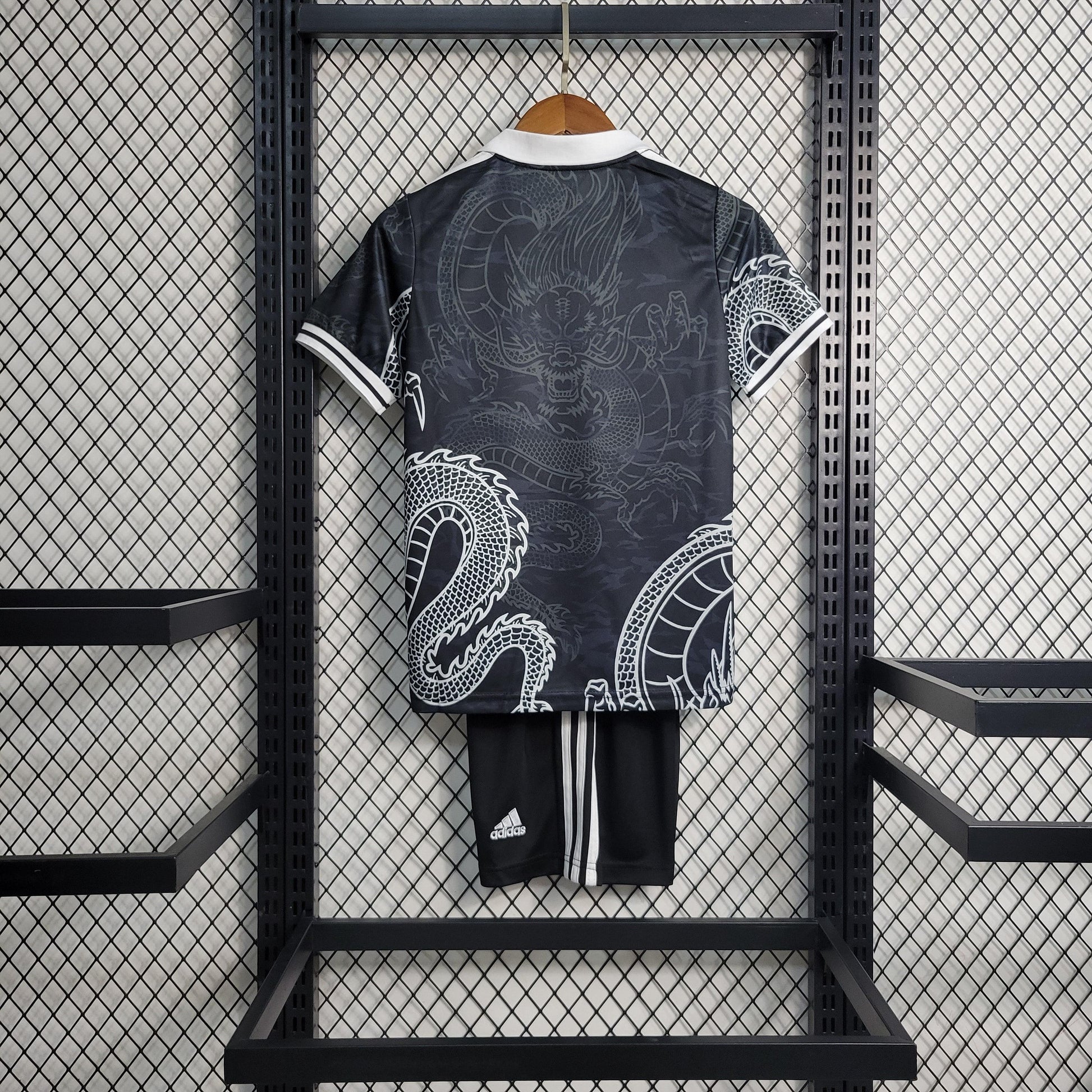 Kit Infantil Real Madrid Edição Especial Black 23/24 - Boutique do Boleiro