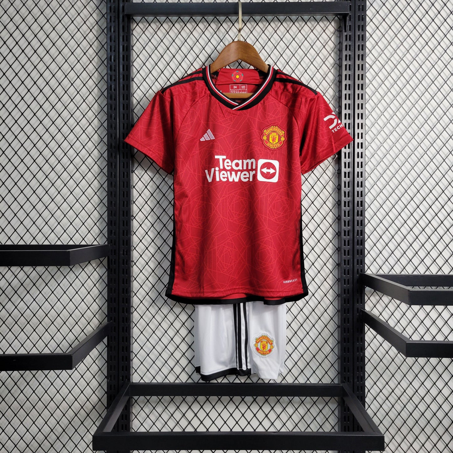 Kit Infantil Manchester United 23/24