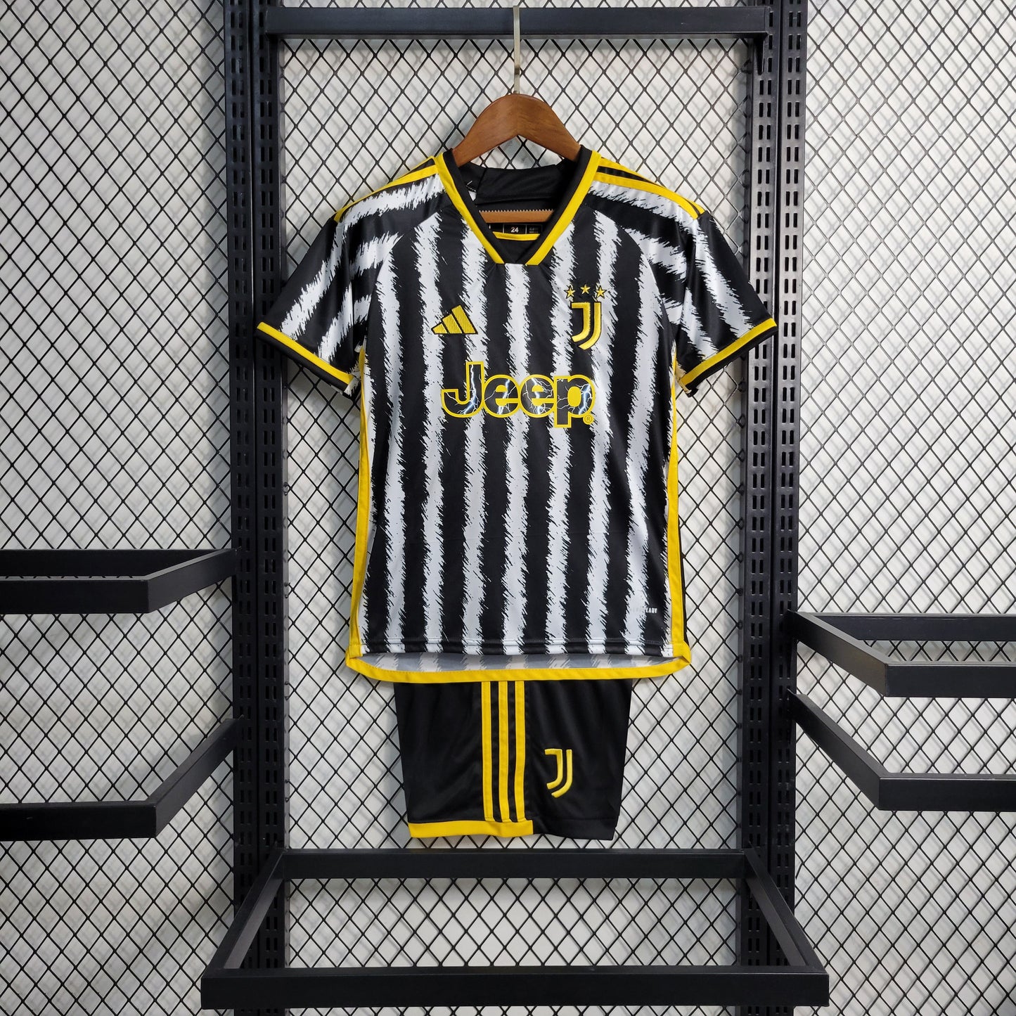 Kit Infantil Juventus  1  23/24